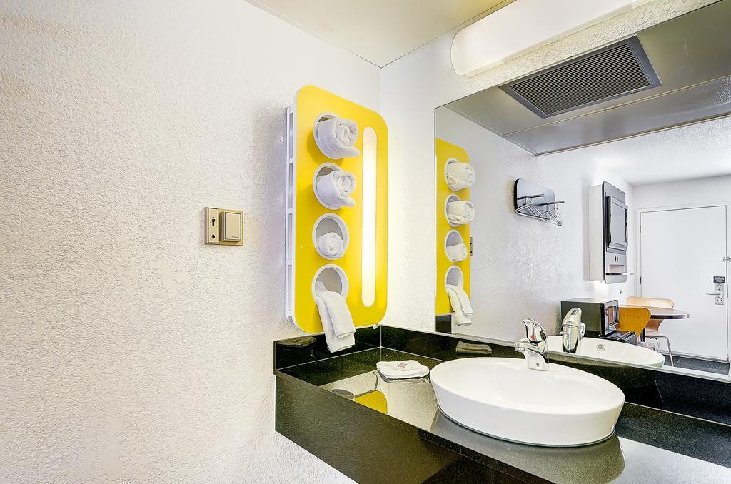 Park Inn By Radisson, Thornton Bilik gambar