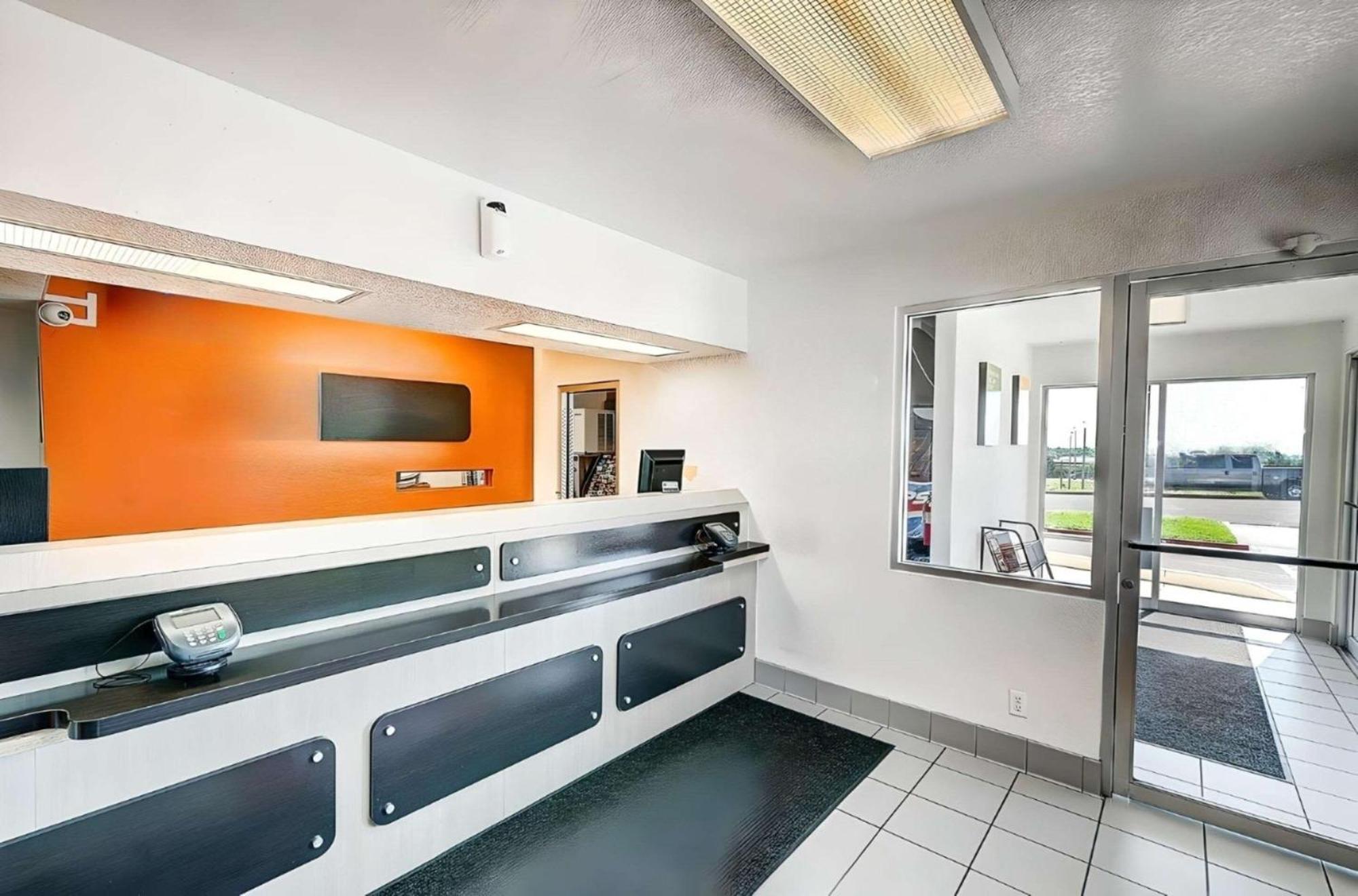 Park Inn By Radisson, Thornton Luaran gambar