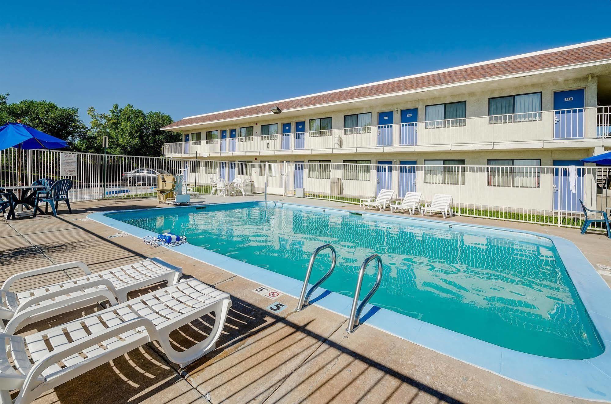 Park Inn By Radisson, Thornton Luaran gambar