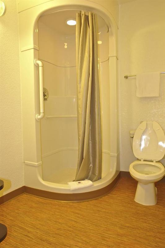 Park Inn By Radisson, Thornton Bilik gambar